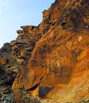 贺兰山岩画11.jpg